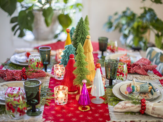 Step By Step Guide To A Christmas Tablescape